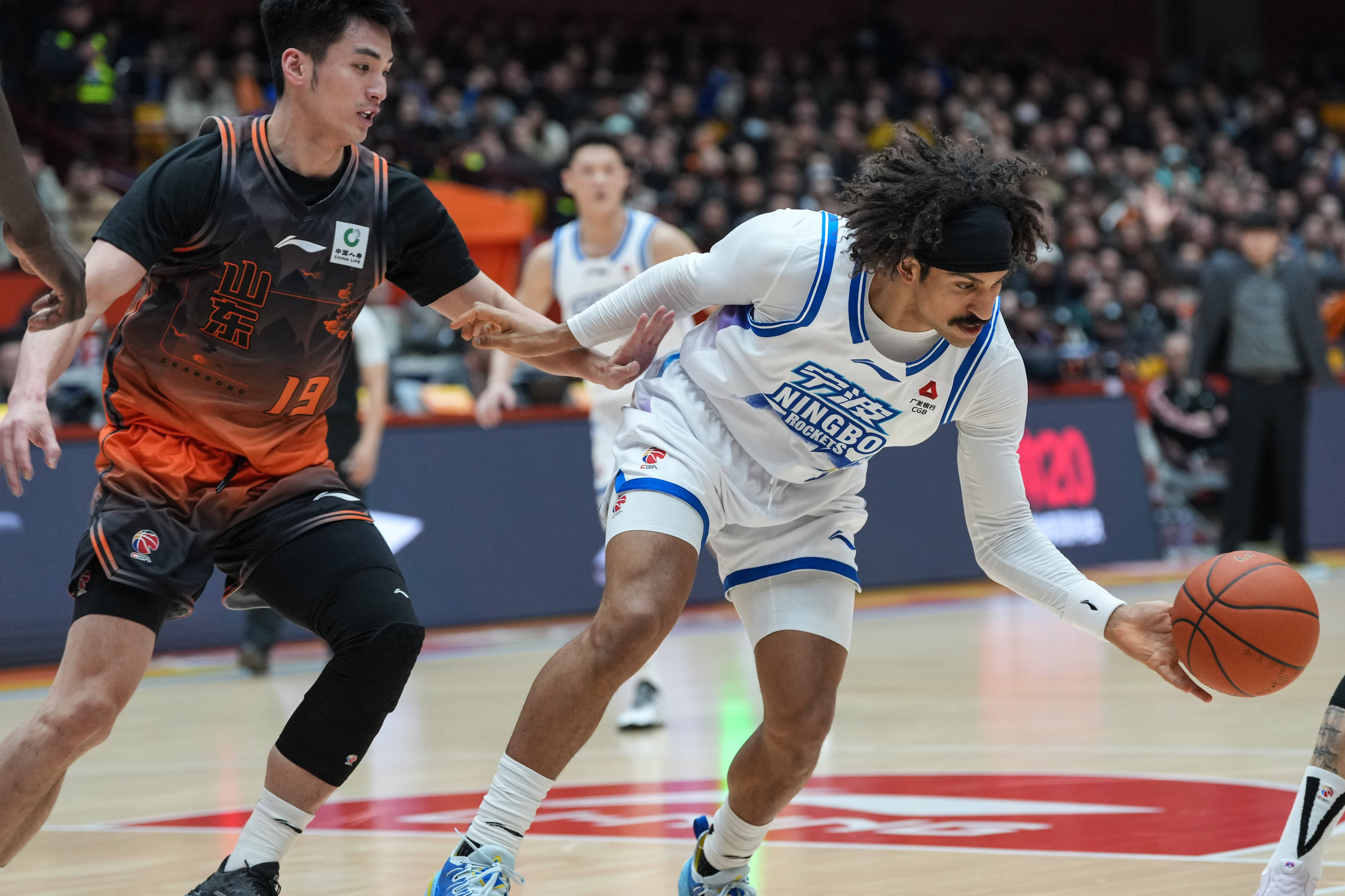  周四001英超富勒姆vs布赖顿 